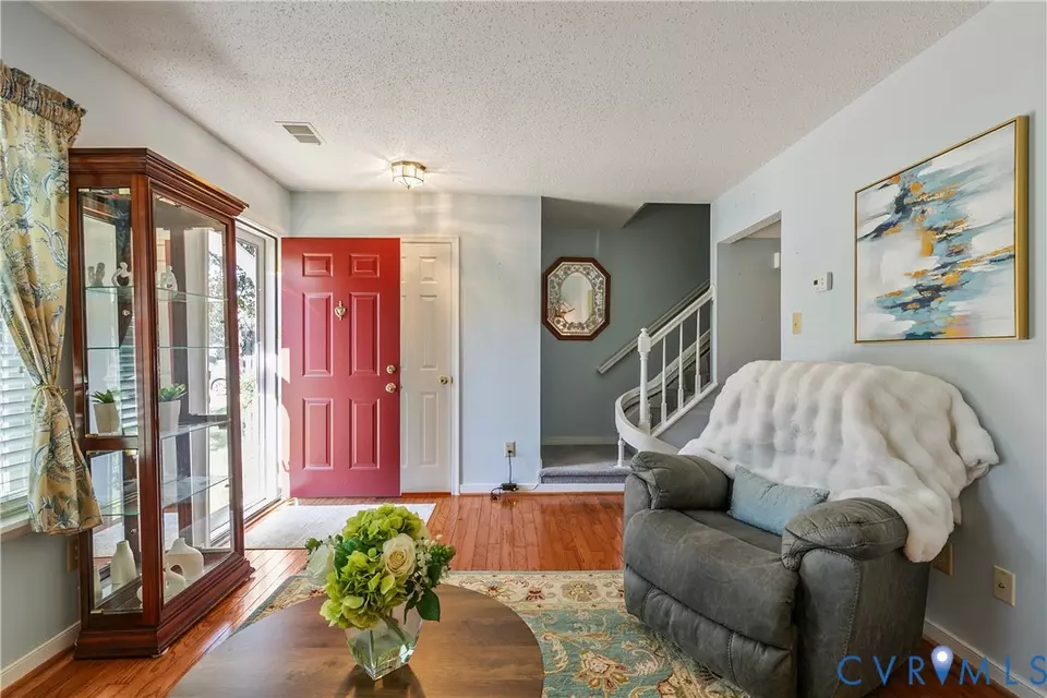 Entry Way - 2904 Sara Jean Ter, Glen Allen, VA 23060 photo 2 of 7