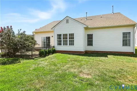 695 Krim Point Loop, Midlothian, VA 23114 photo 5