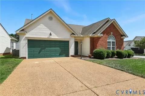 695 Krim Point Loop, Midlothian, VA 23114 photo 2
