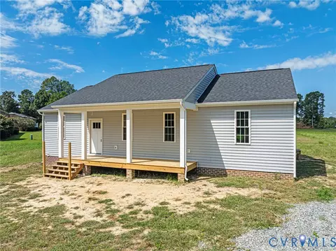 Exterior - 109 Maple Rd, Aylett, VA 23009 photo 3 of 8