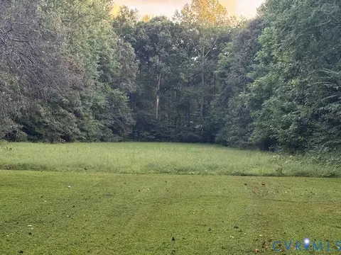 20 75c New Kent Hwy, Quinton, VA 23141