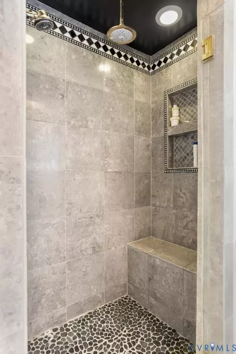 Bath - 516 Mt Hermon Rd, Midlothian, VA 23112 photo 3 of 4