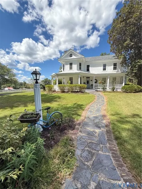 Exterior - 516 Mt Hermon Rd, Midlothian, VA 23112 photo 3 of 15