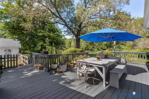 Exterior - 516 Mt Hermon Rd, Midlothian, VA 23112 photo 6 of 15