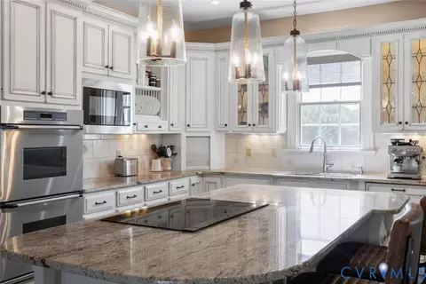 Kitchen - 516 Mt Hermon Rd, Midlothian, VA 23112 photo 3 of 5