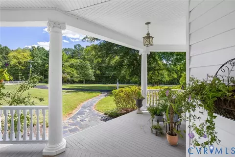 Exterior - 516 Mt Hermon Rd, Midlothian, VA 23112 photo 5 of 15