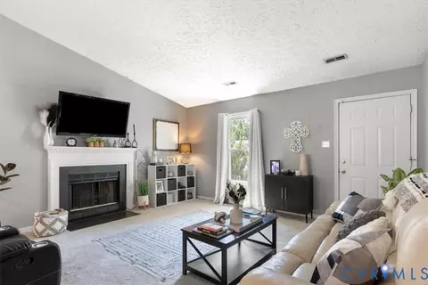 2816 Laurelton Ct, Henrico, VA 23228