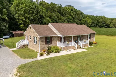 871 Shady Ln, Dunnsville, VA 22454