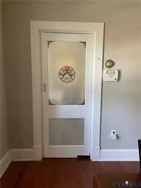 Entry Way - 145 Carroll Ave, Colonial Heights, VA 23834 photo 3 of 6