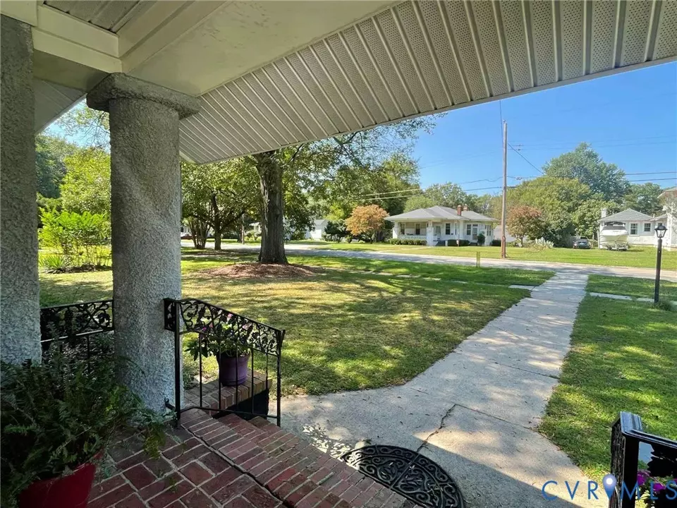 Exterior - 145 Carroll Ave, Colonial Heights, VA 23834 photo 4 of 19