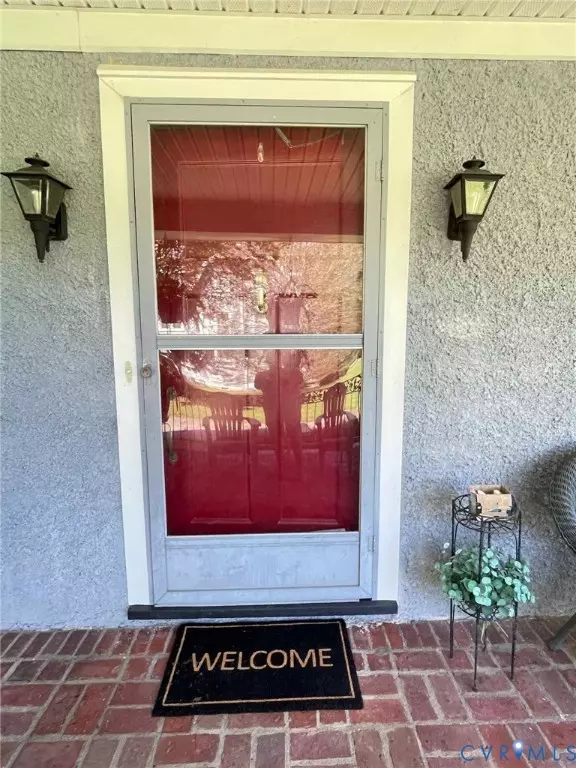 Exterior - 145 Carroll Ave, Colonial Heights, VA 23834 photo 6 of 19