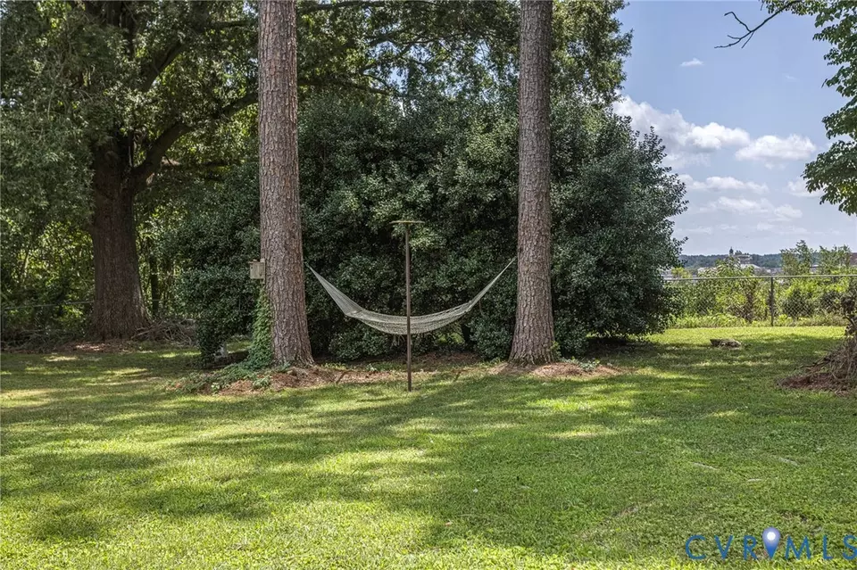 Exterior - 145 Carroll Ave, Colonial Heights, VA 23834 photo 12 of 19