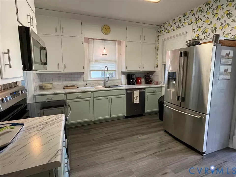 Kitchen - 145 Carroll Ave, Colonial Heights, VA 23834 photo 6 of 6