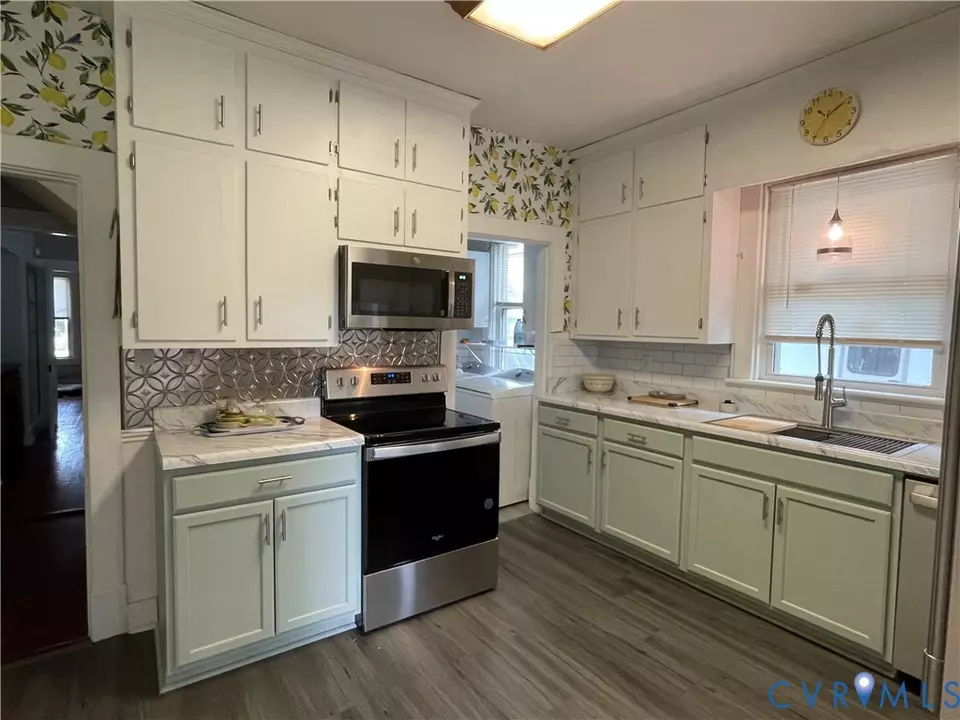 Kitchen - 145 Carroll Ave, Colonial Heights, VA 23834 photo 3 of 6