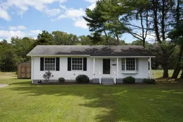 11753 Harcum Rd, Gloucester, VA 23061