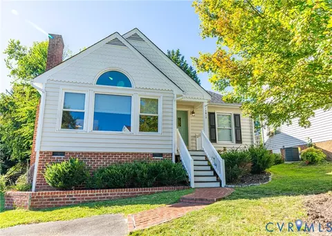 13813 Sycamore Village Dr, Midlothian, VA 23114