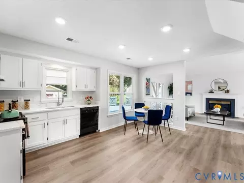 Kitchen - 7423 Pineleaf Dr, North Chesterfield, VA 23234 photo 1 of 2