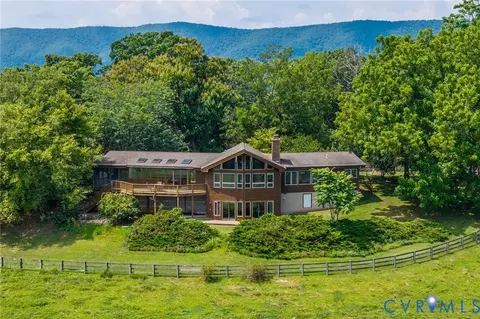 742 830 High Rock Rd, Raphine, VA 24472