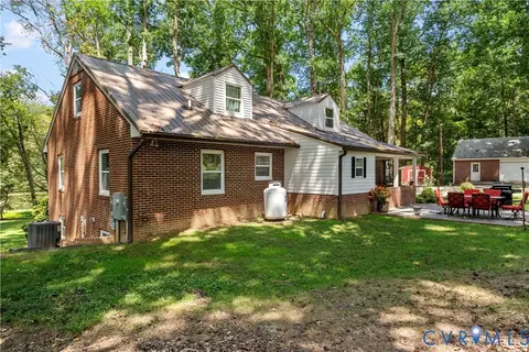 1159 Cedar Hill Rd, Blackstone, VA 23824 photo 5