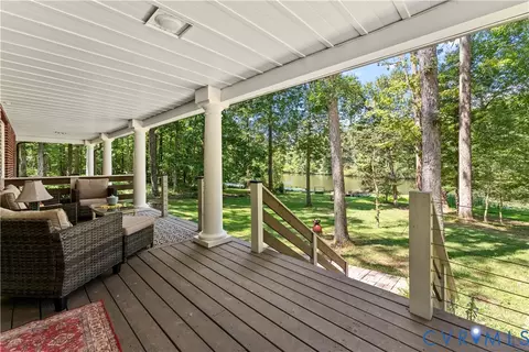 1159 Cedar Hill Rd, Blackstone, VA 23824 photo 2