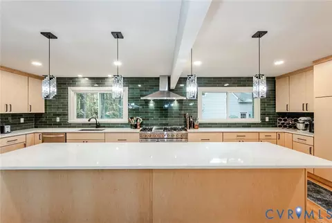 Kitchen - 5730 Grove Forest Rd, Midlothian, VA 23112 photo 6 of 10