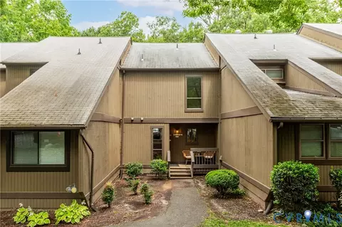 11904 W Briar Patch Dr, Midlothian, VA 23113 photo 2
