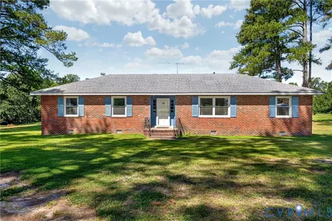 11409 Farrington Farm Ln, Ashland, VA 23005