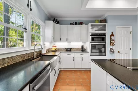 12124 Ormond Dr, Henrico, VA 23233 photo 14