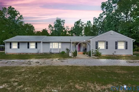 211 E Cherry Hill Cir, Aylett, VA 23009