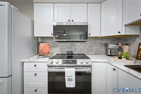 4533 Overlea Dr, Midlothian, VA 23112 photo 10