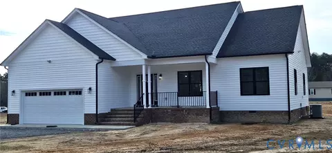 238 Oswald Ln, Dunnsville, VA 22454