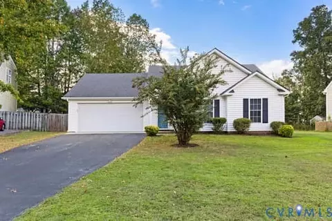 7736 Blue Cedar Dr, Chesterfield, VA 23832