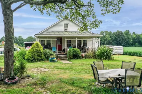 1995 Fruit Plain Rd, Callao, VA 22435