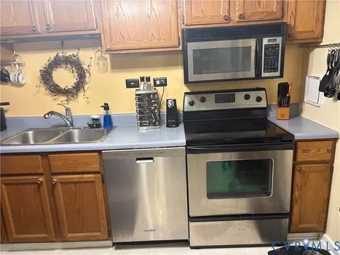 13207 Gate Post Ct, Midlothian, VA 23112 photo 6