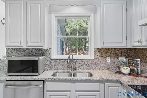 5613 Houndmaster Rd, Midlothian, VA 23112 photo 14