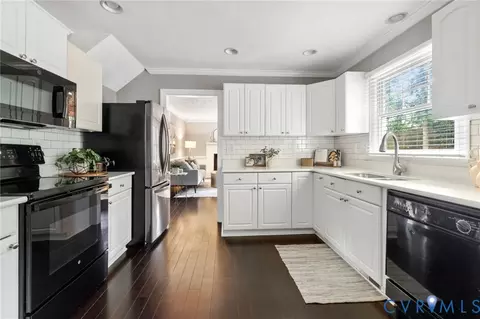 Kitchen - 12825 Ashtree Rd, Midlothian, VA 23114 photo 2 of 4