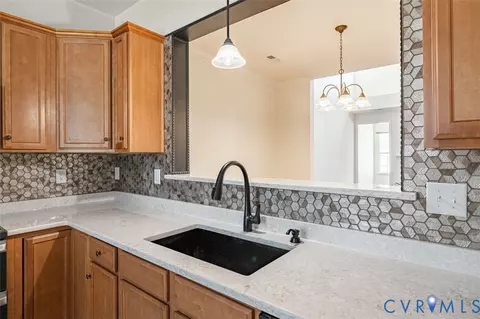 7732 Marshall Arch Dr, Mechanicsville, VA 23111