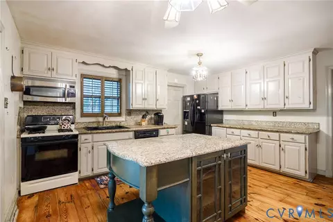 10760 Cherokee Rd, Midlothian, VA 23113 photo 12