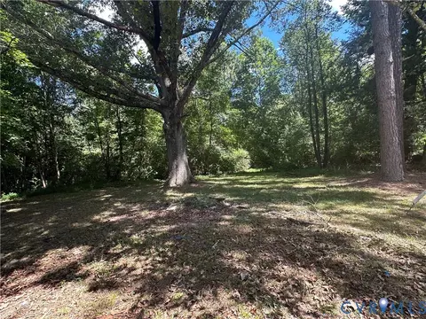 4678 Bell Rd, Powhatan, VA 23139
