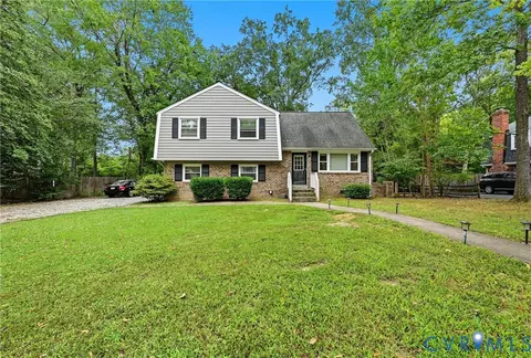 1221 Warminster Dr, Midlothian, VA 23113