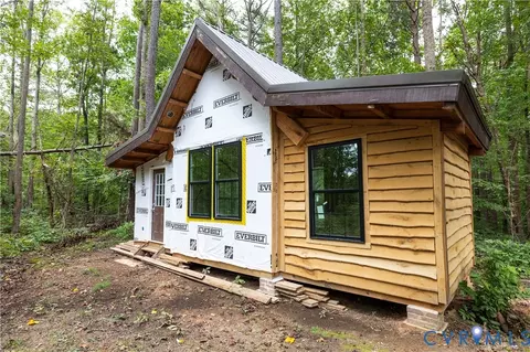 2095 Varick Chapel Rd, Kenbridge, VA 23944