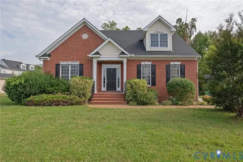 810 Hillcrest Farms Dr, Richmond, VA 23223
