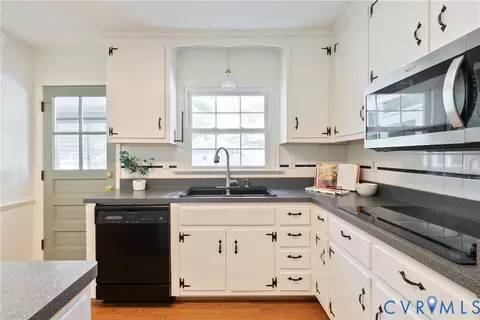 2910 Wighton Dr, Richmond, VA 23235 photo 13