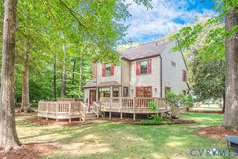 Exterior - 3012 E Brittington, Williamsburg, VA 23185 photo 4 of 9
