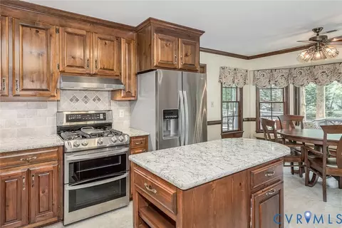Kitchen - 3012 E Brittington, Williamsburg, VA 23185 photo 2 of 5