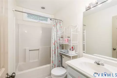 Bath - 3012 E Brittington, Williamsburg, VA 23185 photo 2 of 2