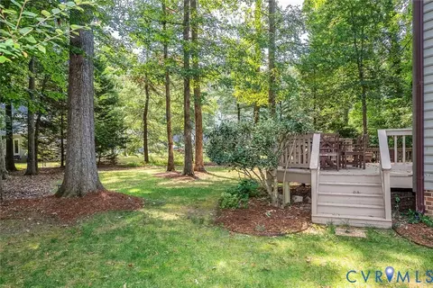 Exterior - 3012 E Brittington, Williamsburg, VA 23185 photo 8 of 9