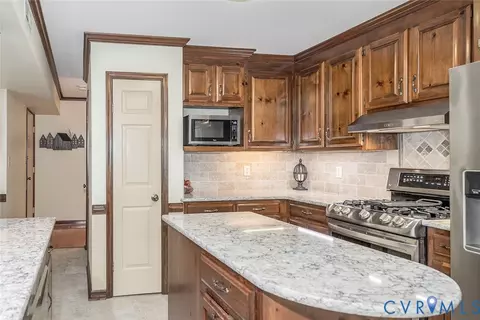 Kitchen - 3012 E Brittington, Williamsburg, VA 23185 photo 3 of 5