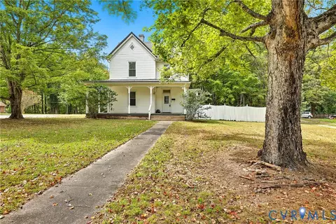 1022 S Main St, Blackstone, VA 23824