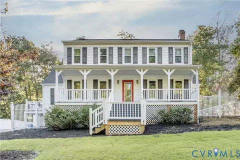 712 Dove Path Ln, Colonial Heights, VA 23834